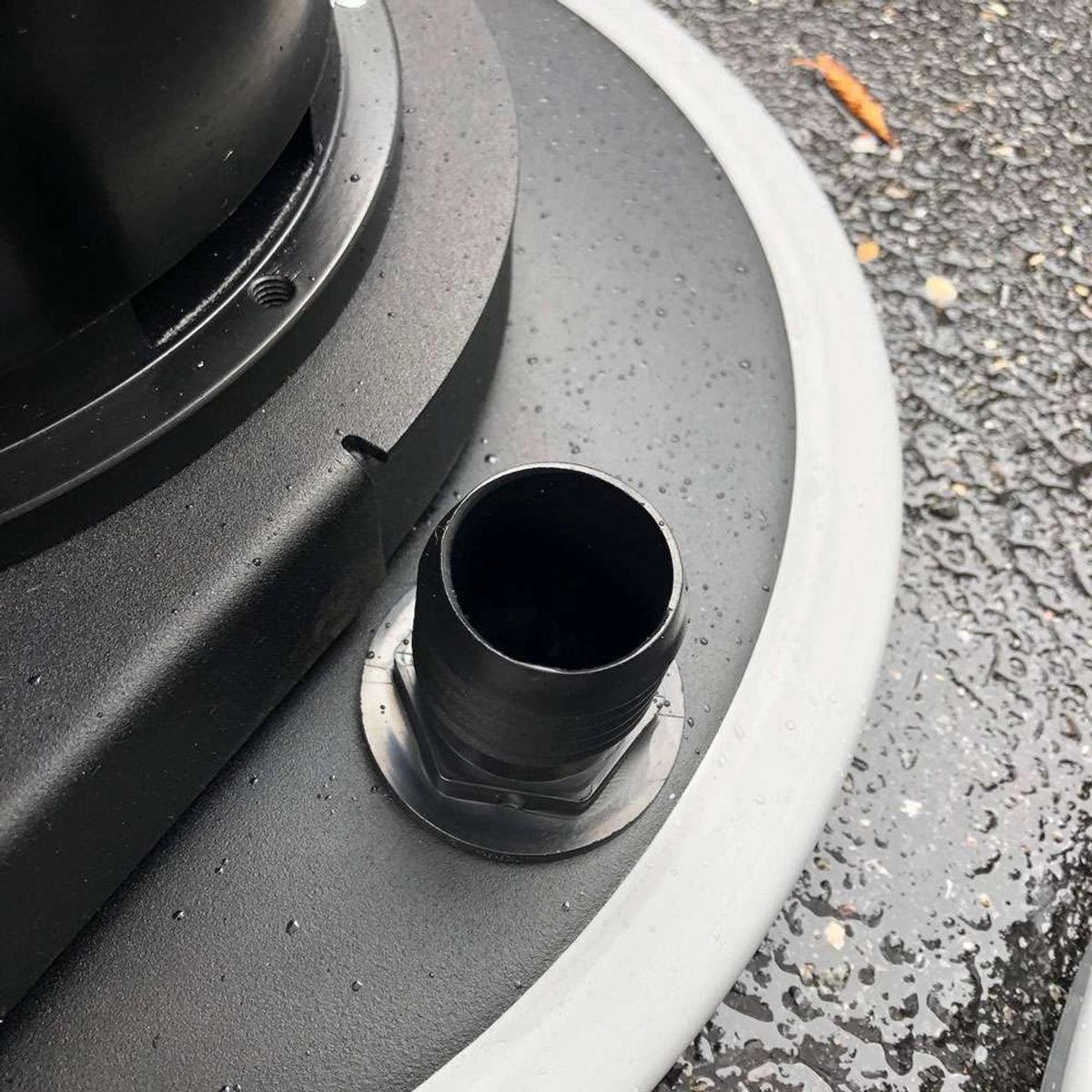 Hawk Enterprises A0100-1FI 1.5-Inch Male Vacuum Barb with Nut, Installed